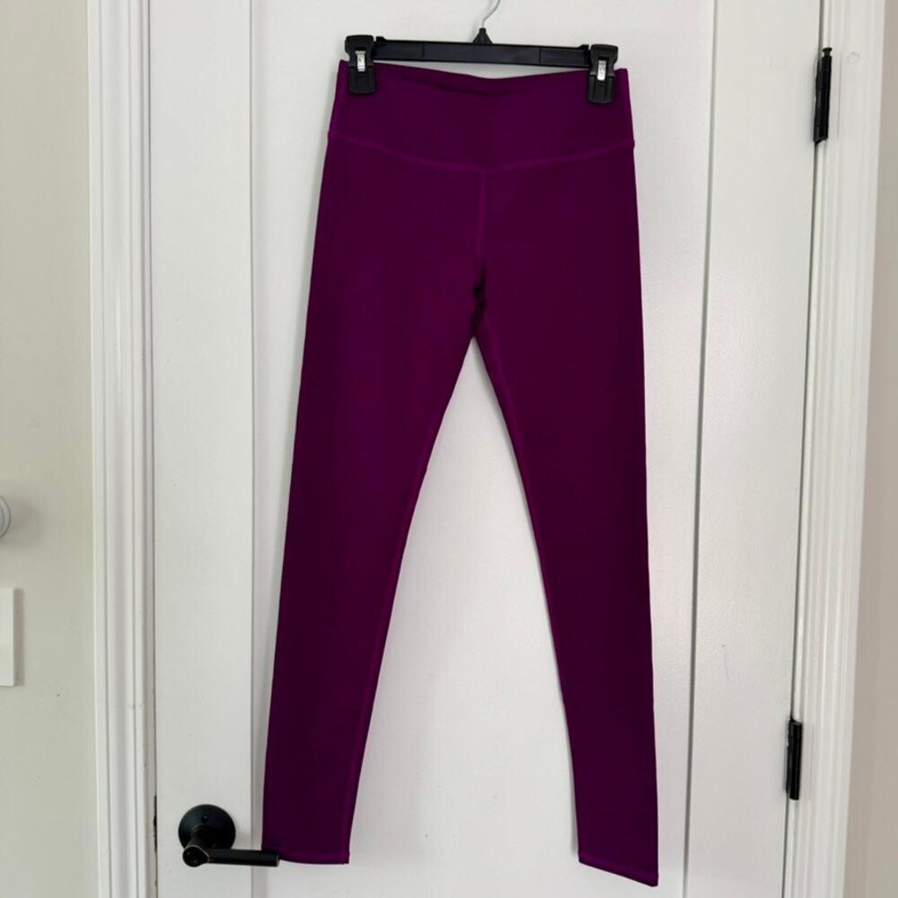 Fabletics Purple High Waisted Leggings XS Athletic Yoga Workout Activewear